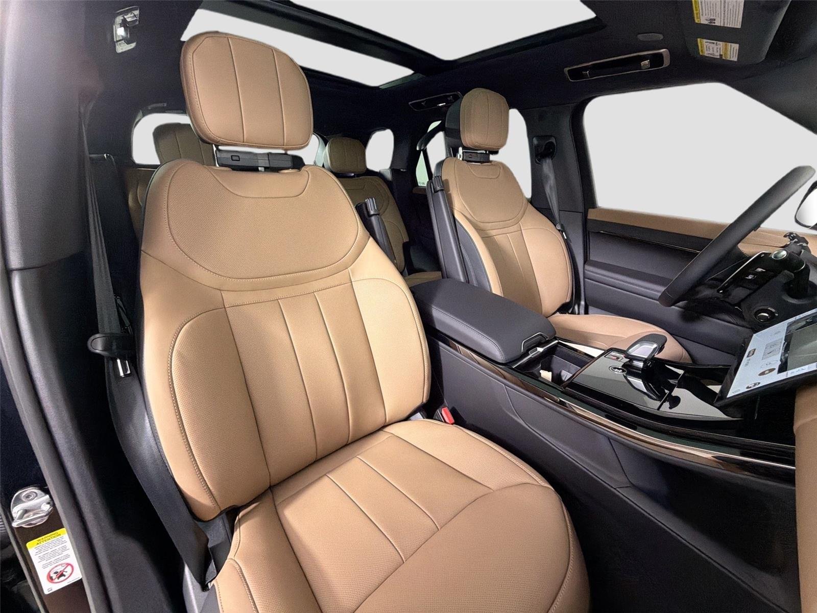 New 2026 Santorini Black LAND ROVER Dynamic SE image 27