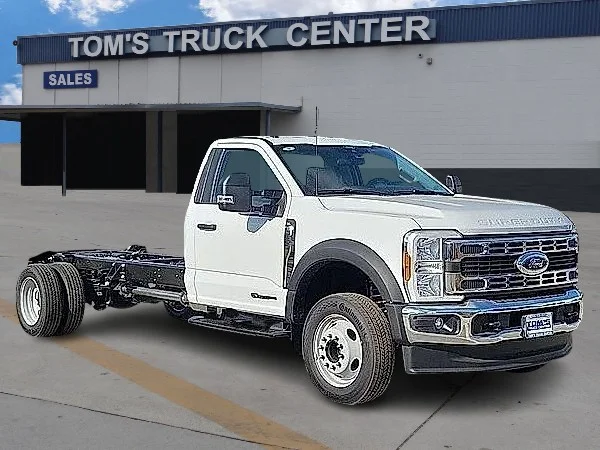 2026 Ford F-550 Super Duty Chassis Cab