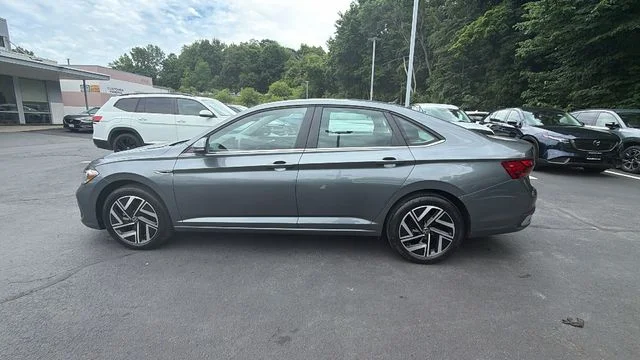 Used 2022 Gray Volkswagen 1.5T SEL image 8