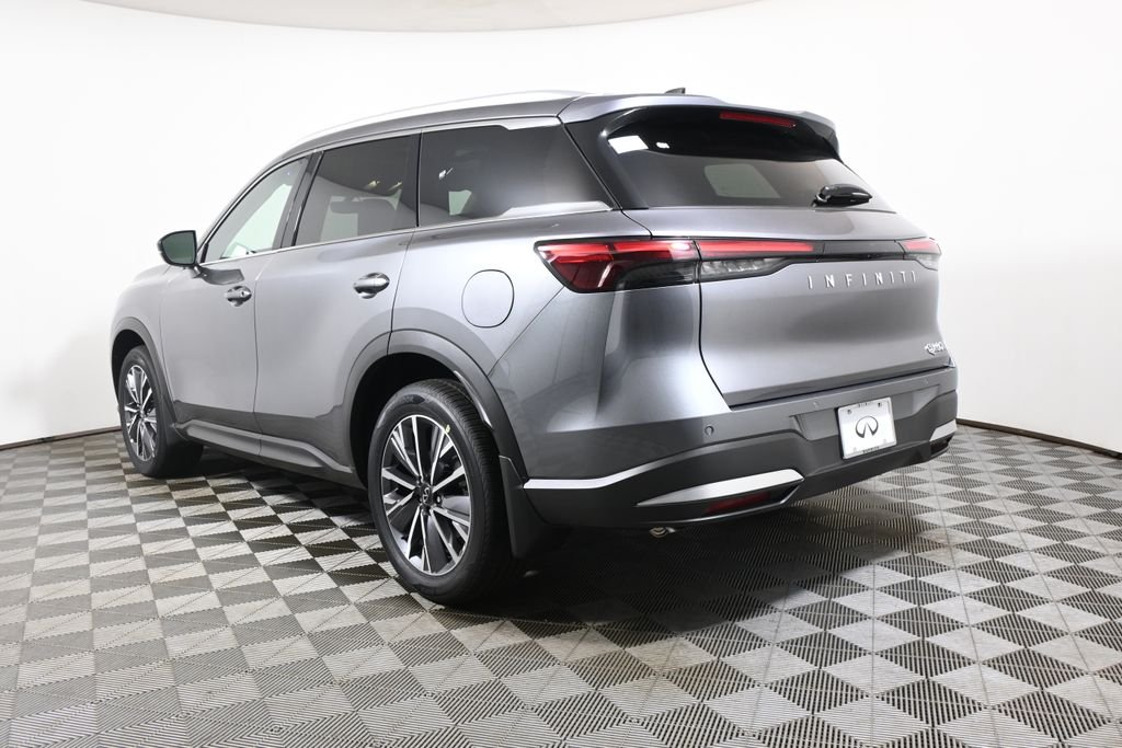 New 2027 GRAPHITE SHADOW INFINITI Luxe AWD image 5