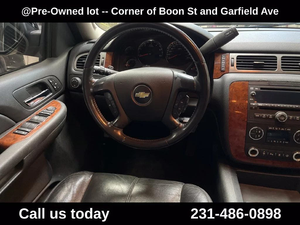 Used 2008 Black Chevrolet LT image 17