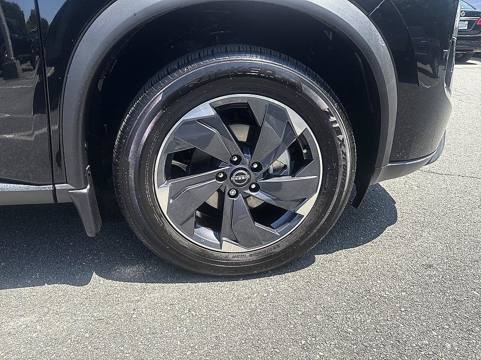 Certified Used 2026 Super Black Nissan SV image 8