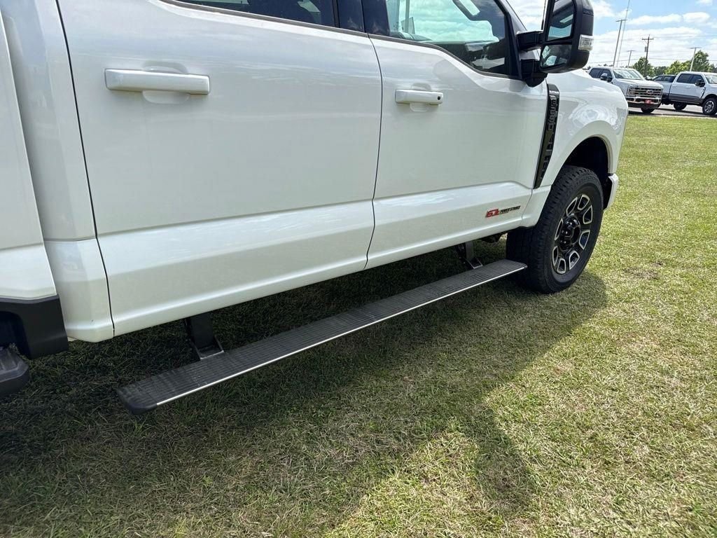 New 2026 Star White Metallic Tri-Coat Ford F-250® Platinum® image 57