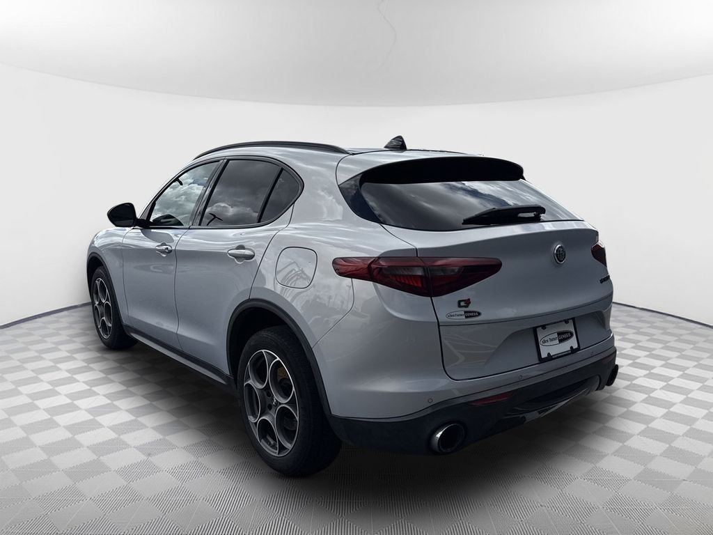 Used 2021 White Alfa Romeo Sprint image 6
