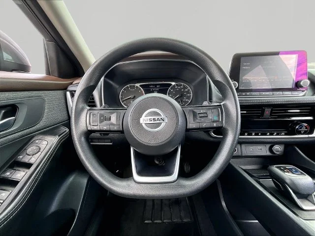 Used 2021 Gun Metallic Nissan SV image 17