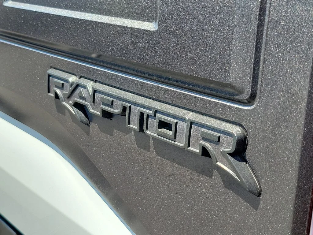 Used 2017 Avalanche Ford Raptor image 31