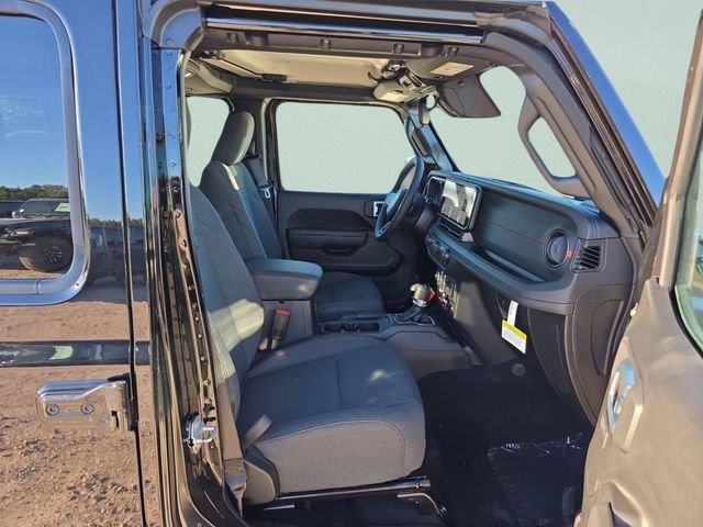 New 2026 Black Clear-Coat Exterior Paint Jeep Rubicon image 28