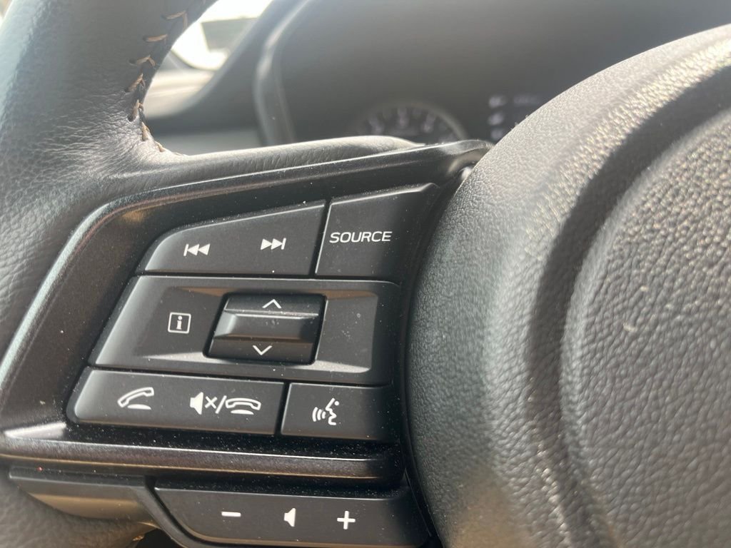 Used 2025 Green Subaru Wilderness image 14