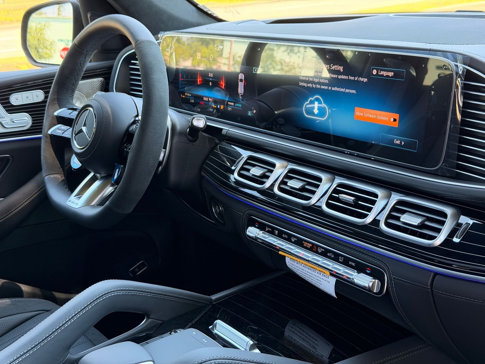 New 2026 MANUFAKTUR Ireland Green Mercedes-Benz GLE 63 S AMG® image 19