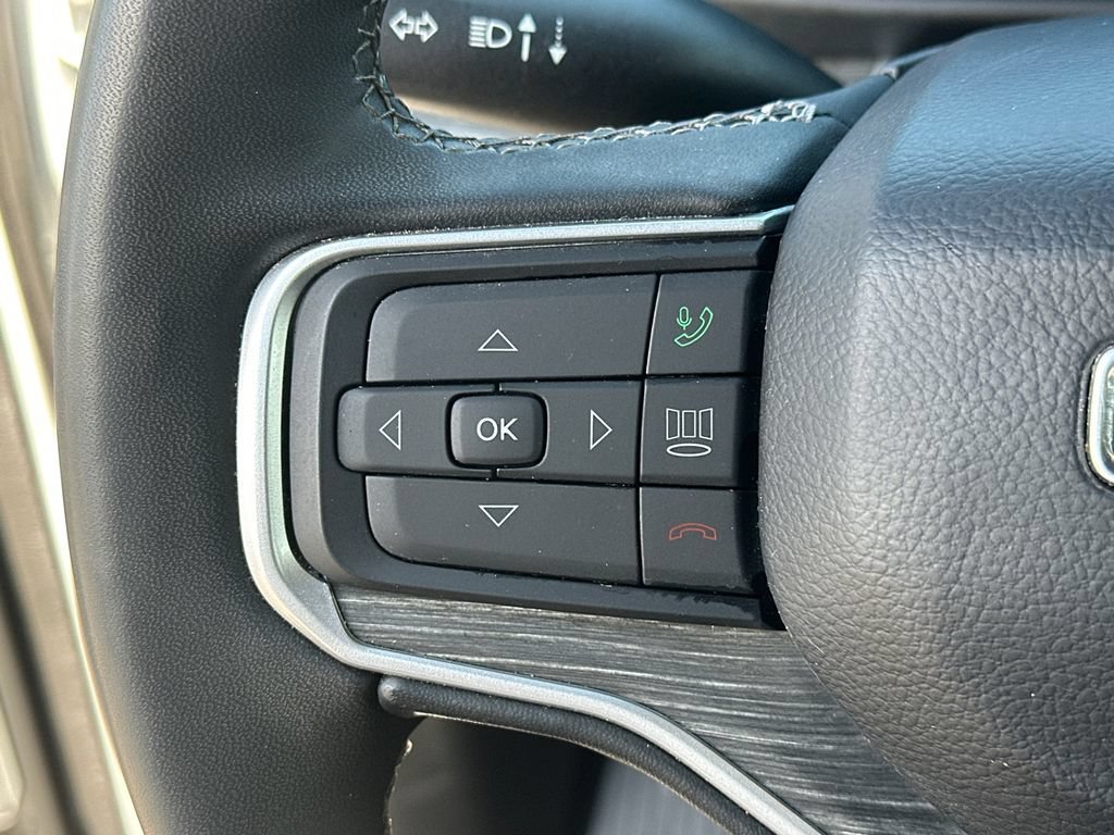 Used 2024 White Jeep Series II image 27