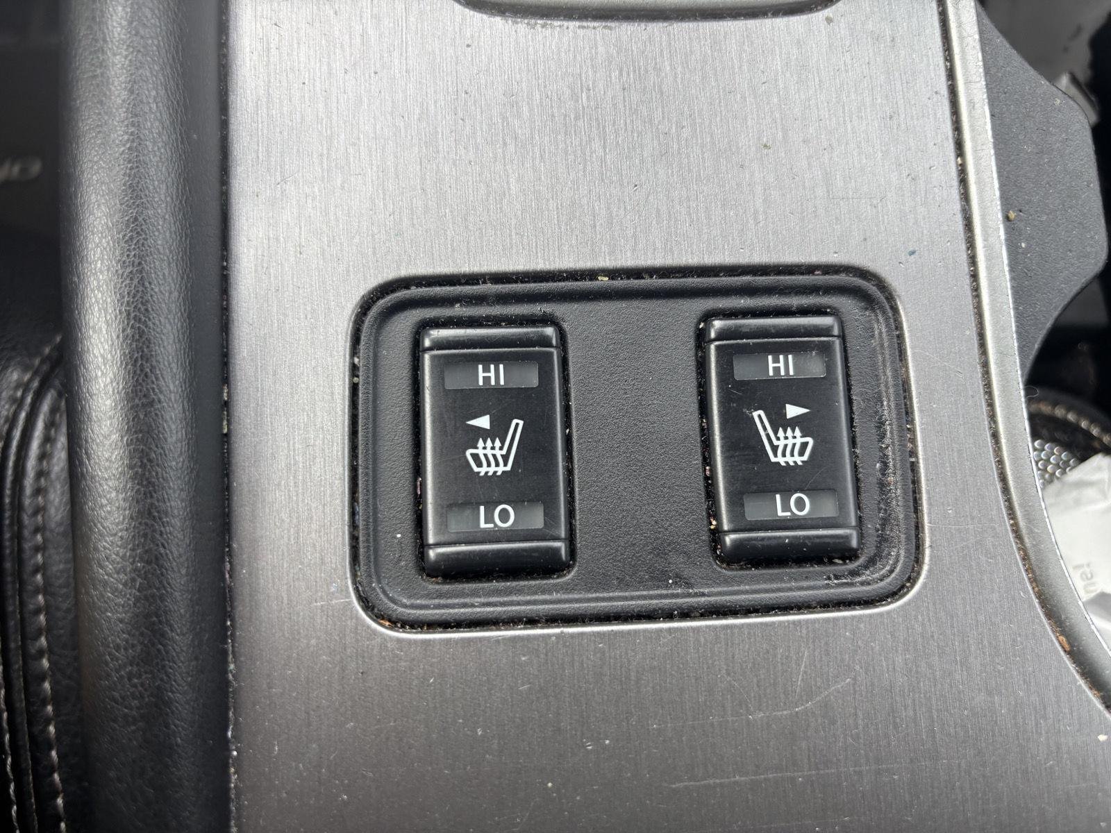 Used 2022 Boulder Gray Pearl Nissan SL image 18