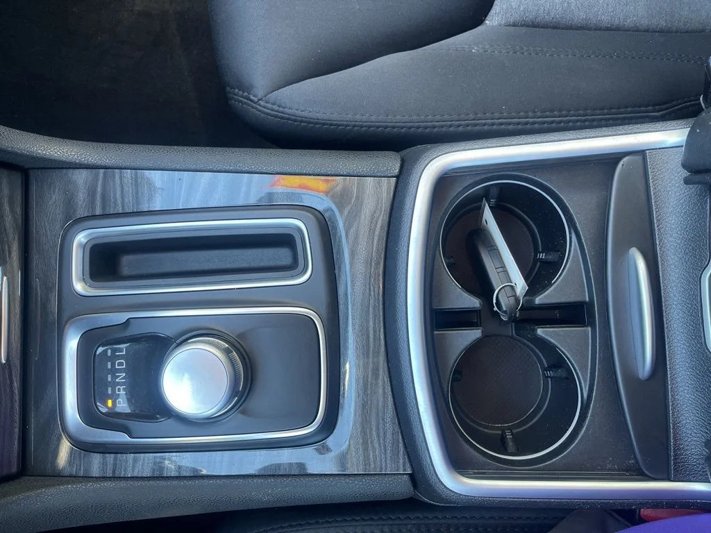 Used 2021 White Chrysler Touring image 15