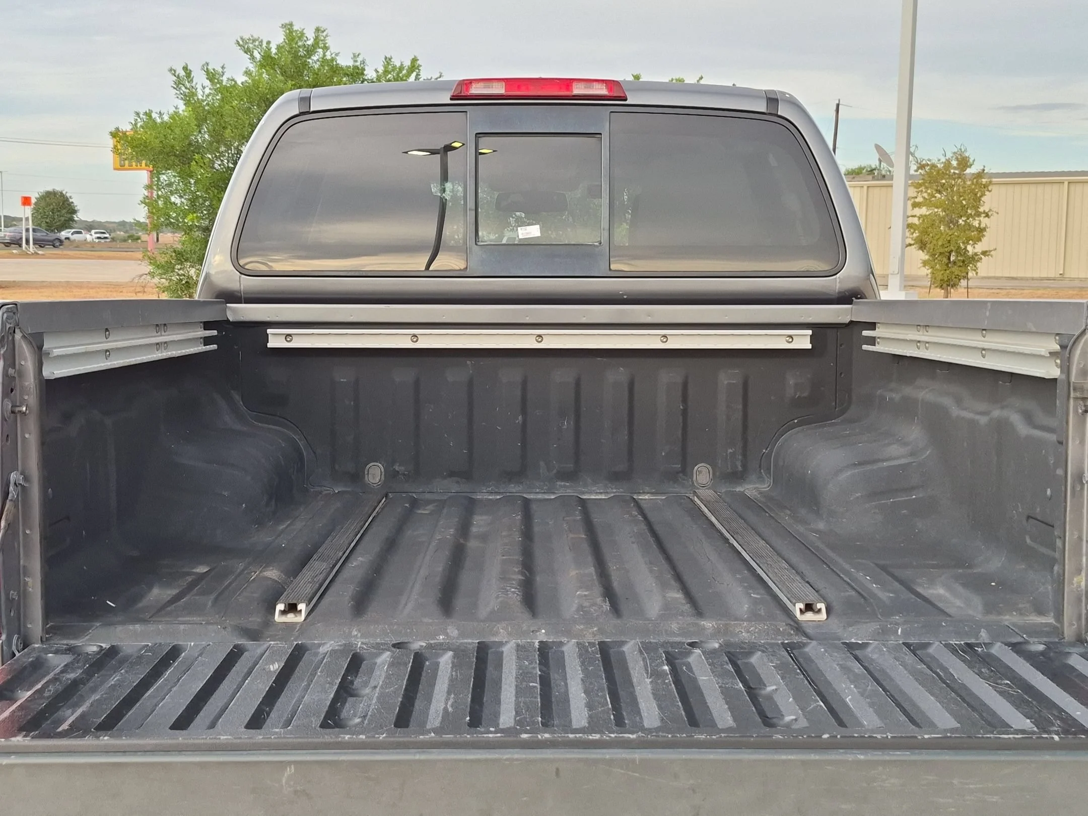 Used 2018 Gray Nissan SV image 25