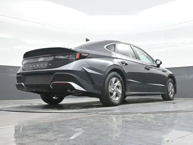 New 2026 Gray Hyundai SE image 26