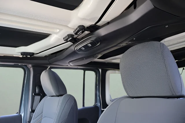 Used 2024 Gray Jeep Sahara image 13