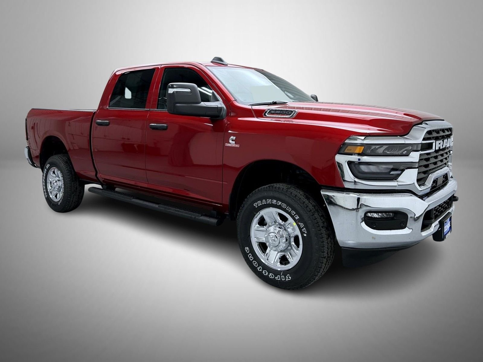 New 2026 Molten Red Pearl-Coat Exterior Paint RAM Tradesman image 3