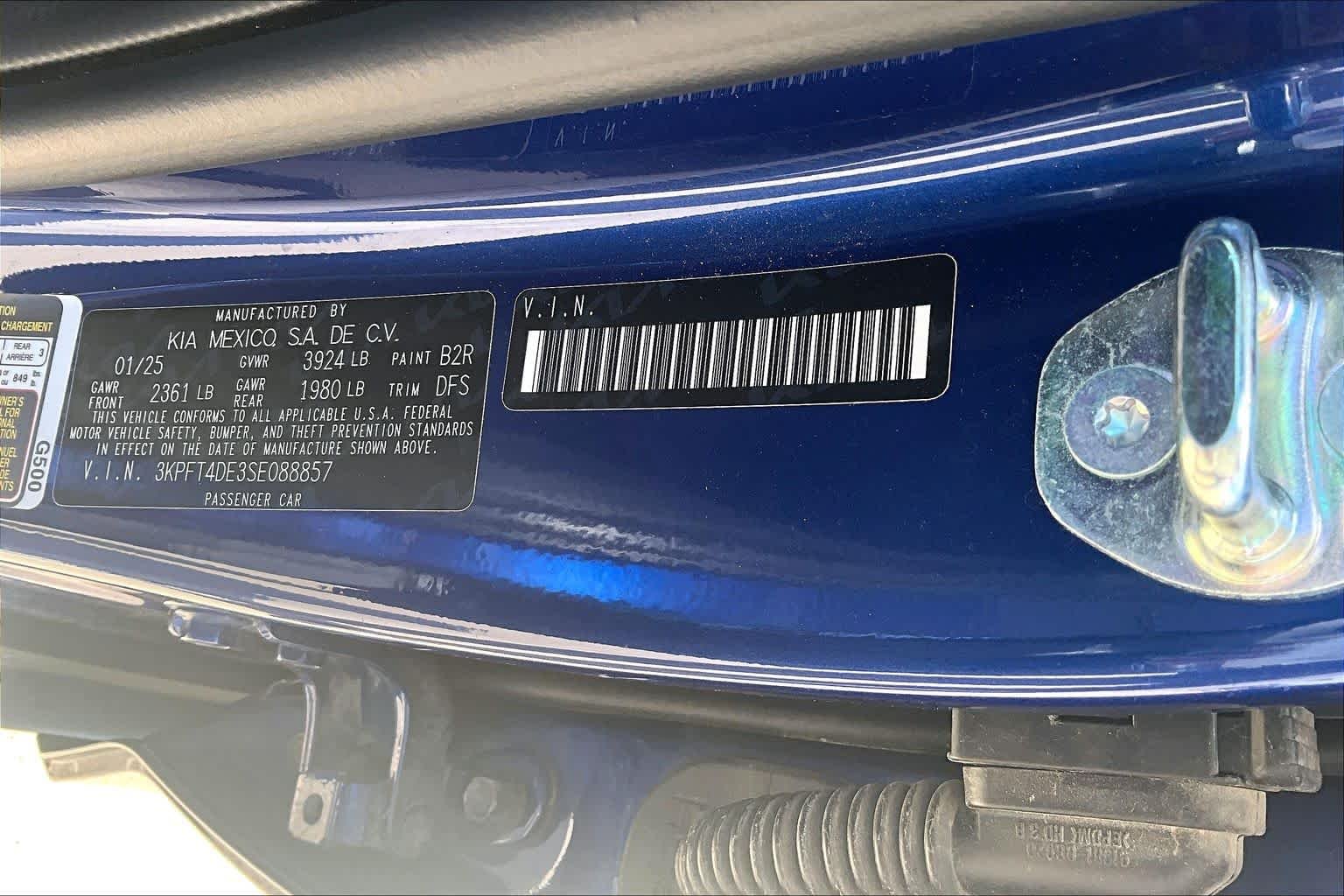 Used 2025 Deep Sea Blue Kia LXS image 23