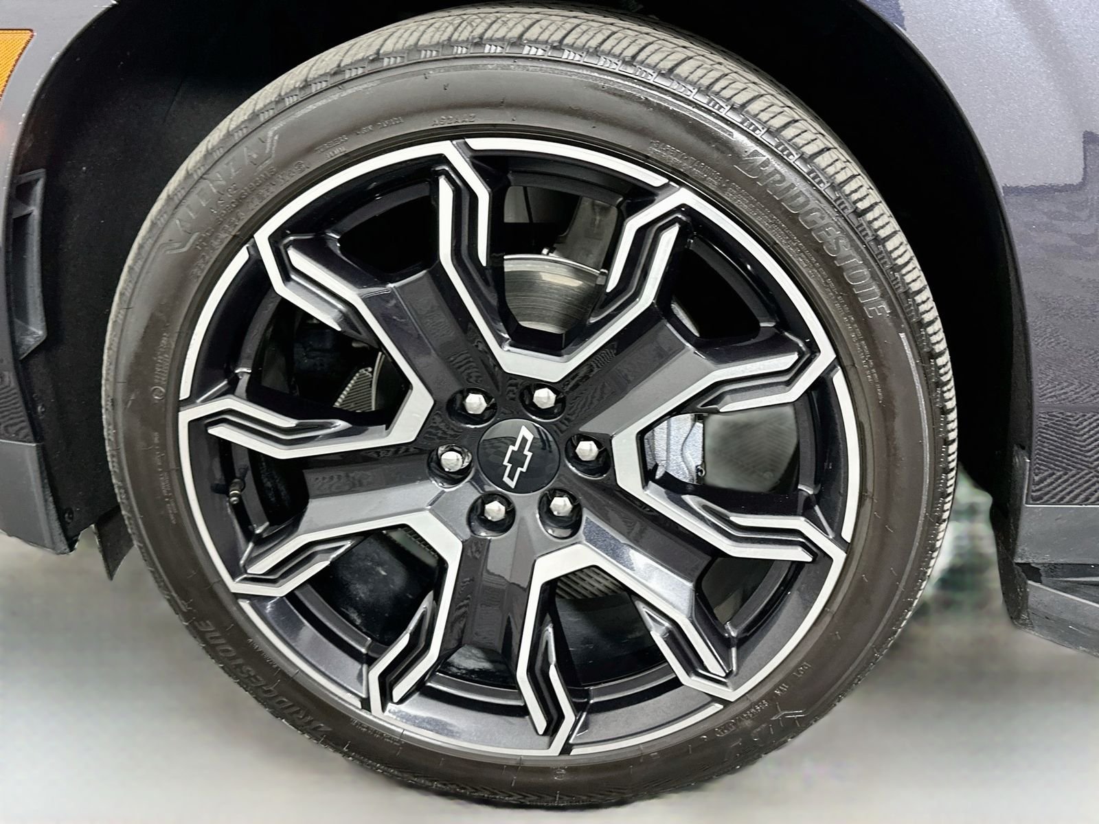 Used 2025 Dark Ash Metallic Chevrolet RST image 34