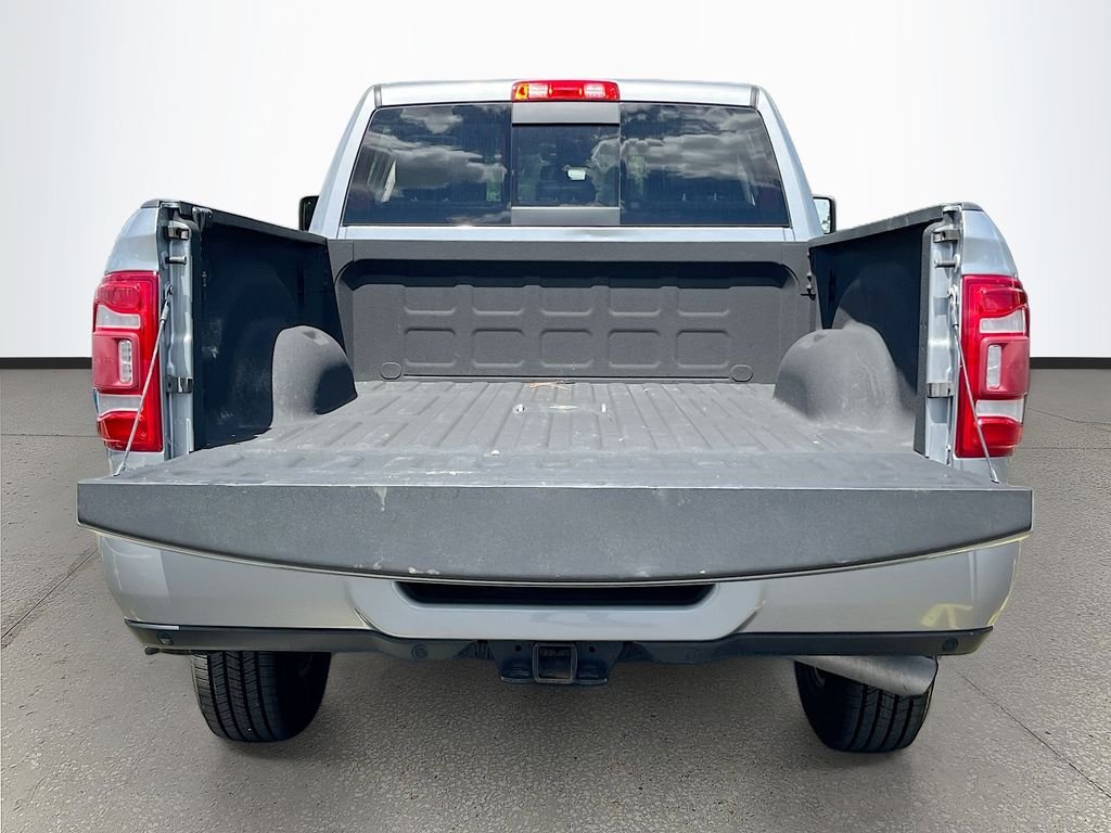 Used 2023 Silver Ram Laramie image 26