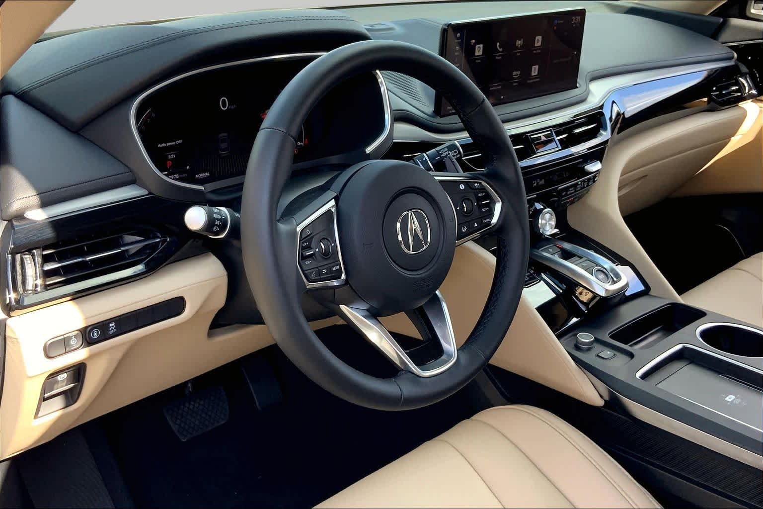 Used 2025 Platinum White Pearl Acura  image 18