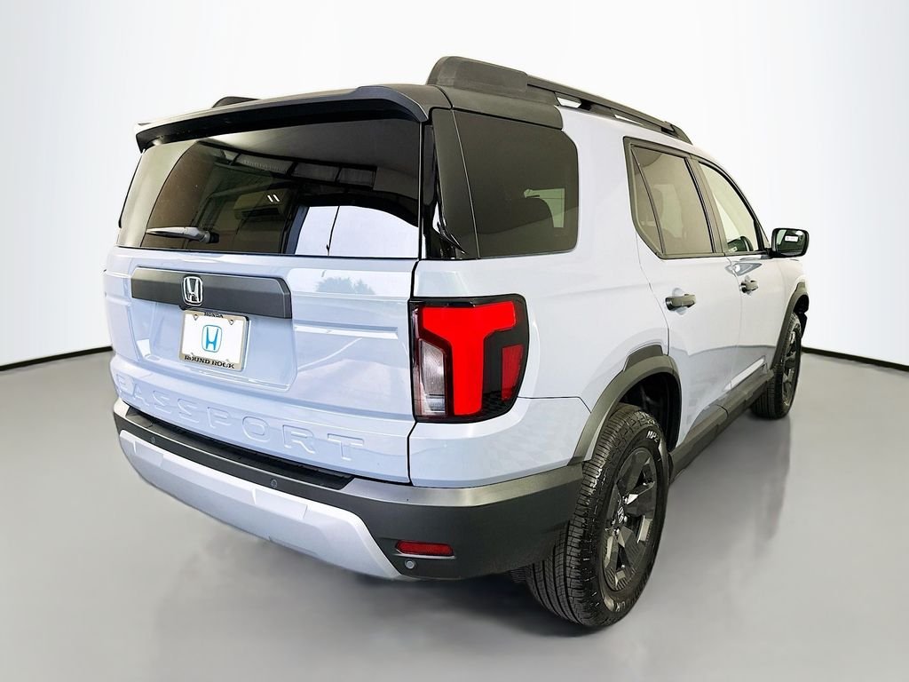 New 2026 Sonic Gray Pearl Honda RTL image 5