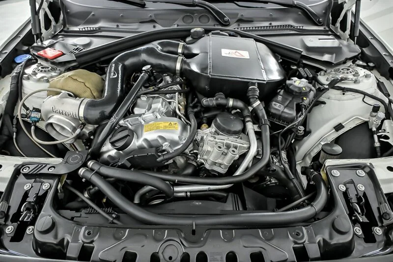 Used 2019 Alpine White BMW Competition image 16