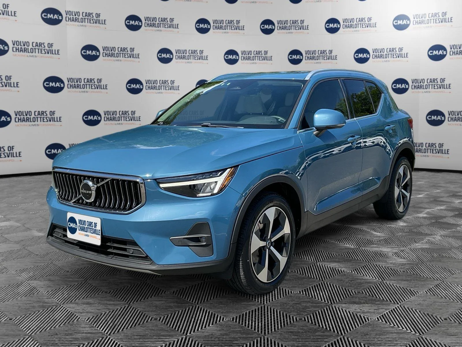 2023 Volvo XC40 B5 Plus Bright AWD's photo