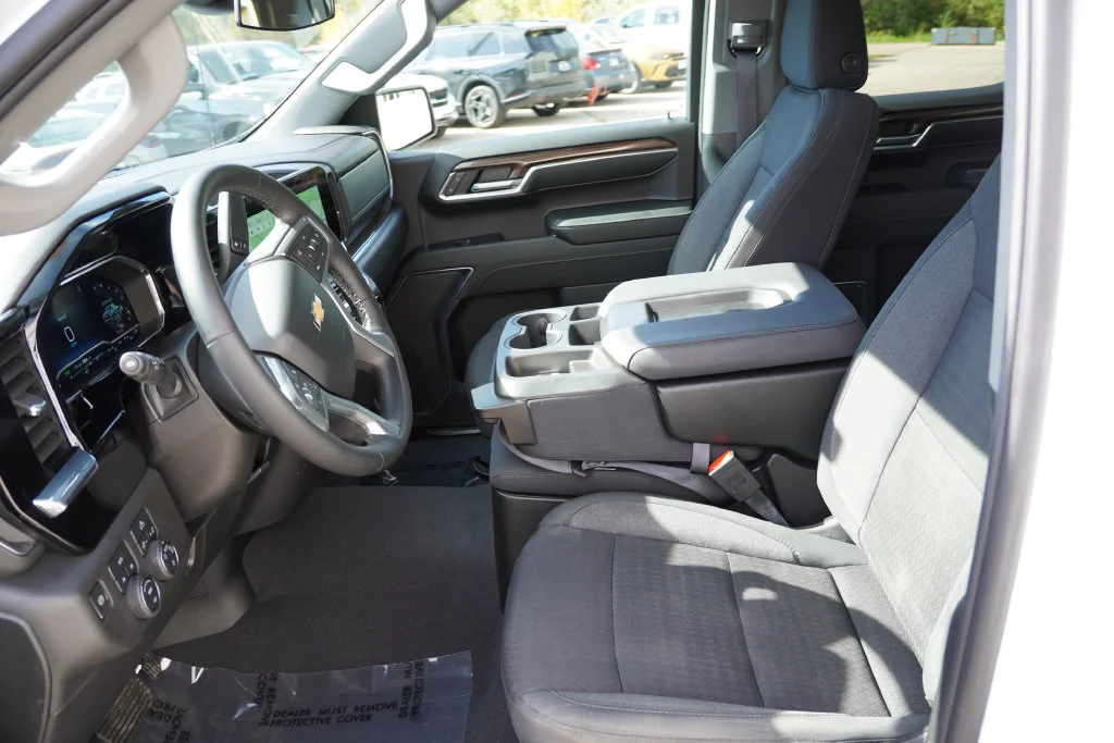 Used 2023 Summit White Chevrolet LT image 15