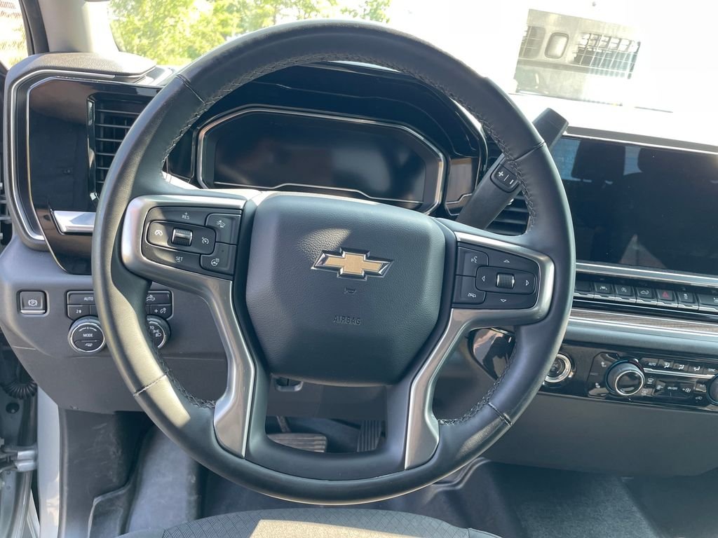 Used 2023 Gray Chevrolet LT image 20