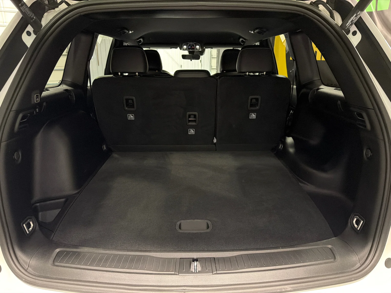Certified Used 2025 Bright White Clearcoat Jeep Altitude image 39