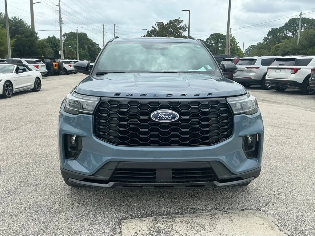 Used 2025 Blue Ford ST image 22