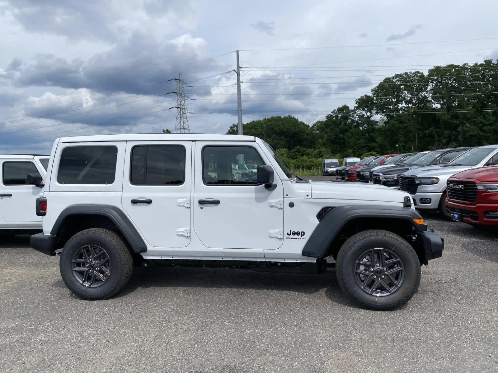 New 2026 Bright White Clear-Coat Exterior Paint Jeep Sport S image 2