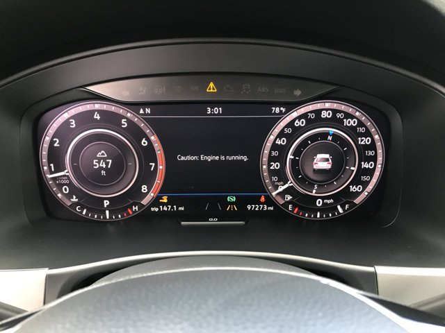 Used 2019 Fortana Red Metallic Volkswagen 3.6L V6 SEL Premium image 19