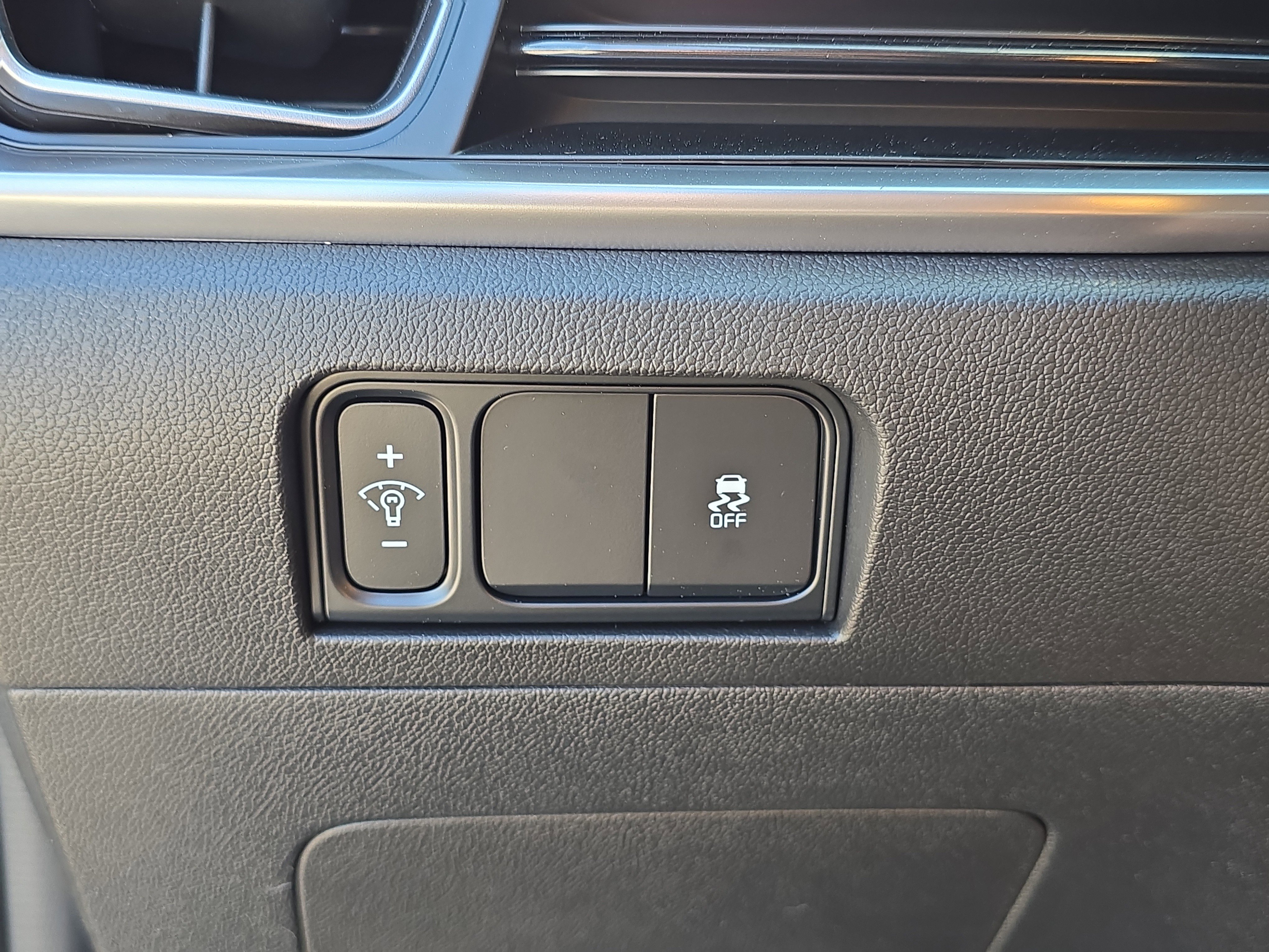 New 2026 Wolf Gray Kia S image 28