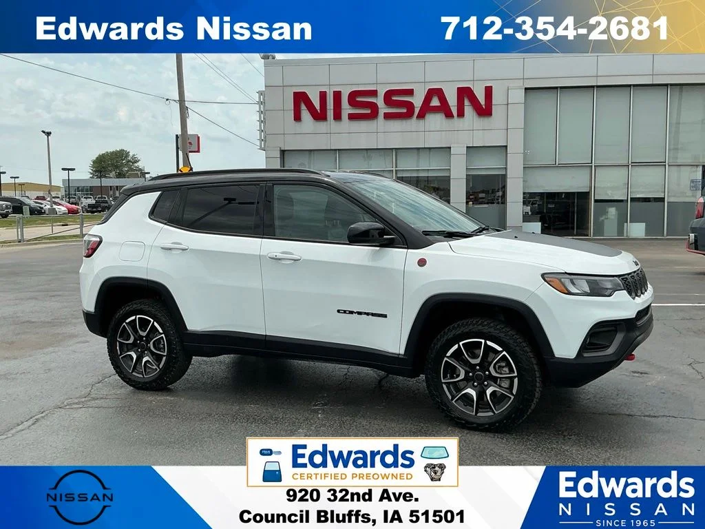 2025 Jeep Compass Trailhawk 4X4's photo