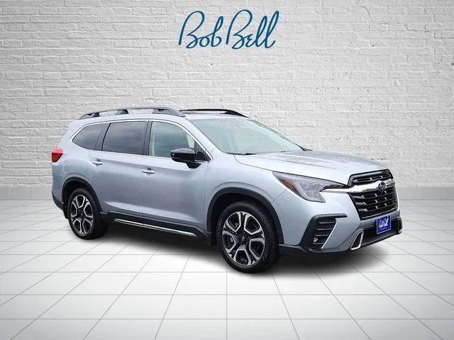 2024 Subaru Ascent Touring's photo