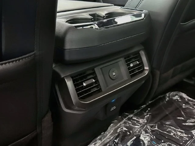 New 2026 Star White Metallic Tri-Coat Ford Lariat® image 27