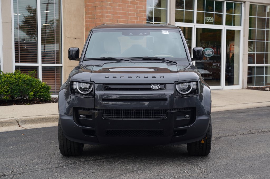 New 2026 Carpathian Grey Land Rover S image 4