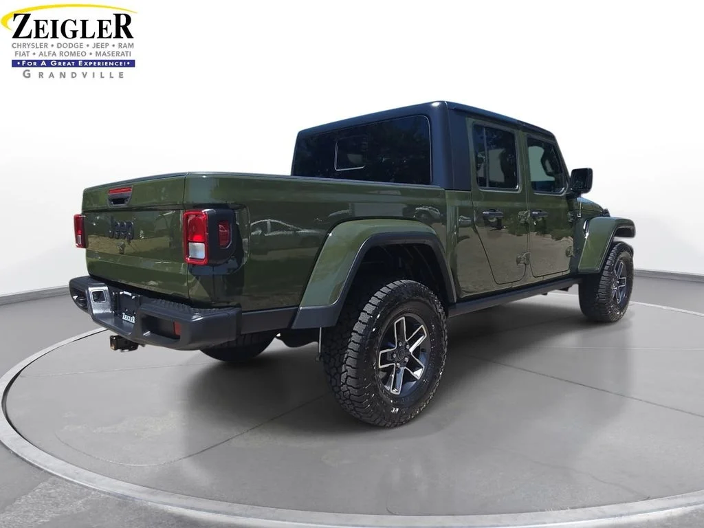 Used 2023 Green Jeep Willys image 5
