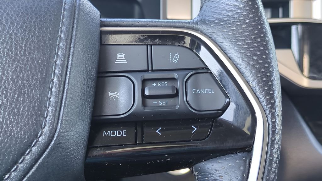 Used 2024  Toyota SR5 image 29