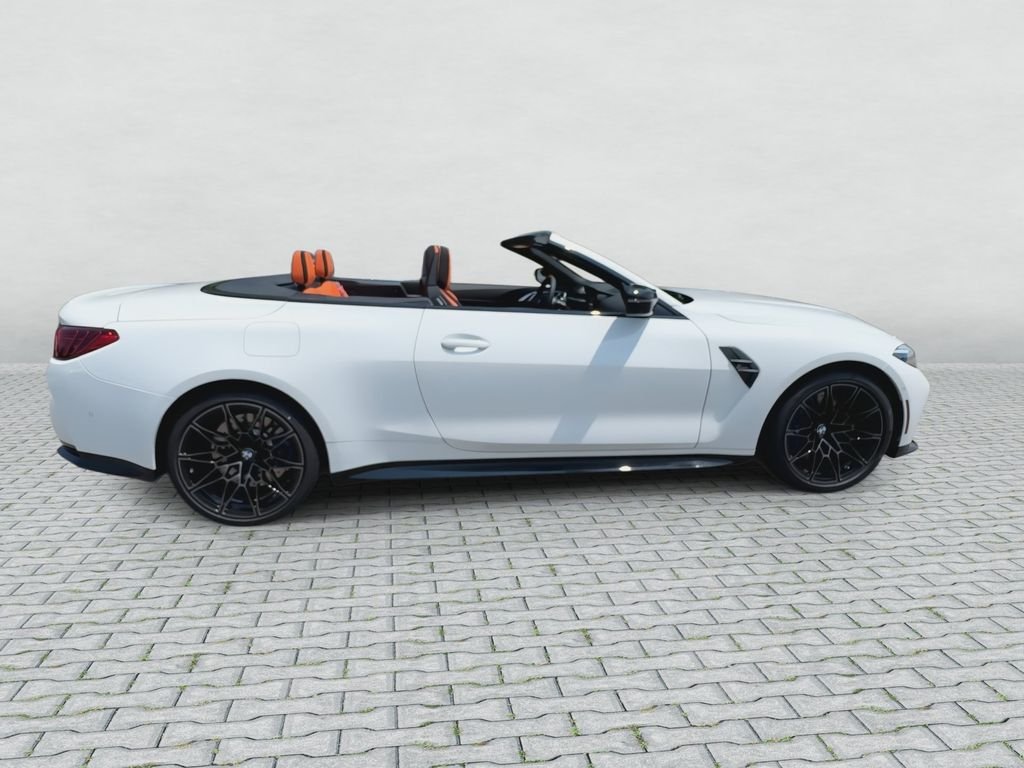 New 2027 Alpine White BMW Competition image 9