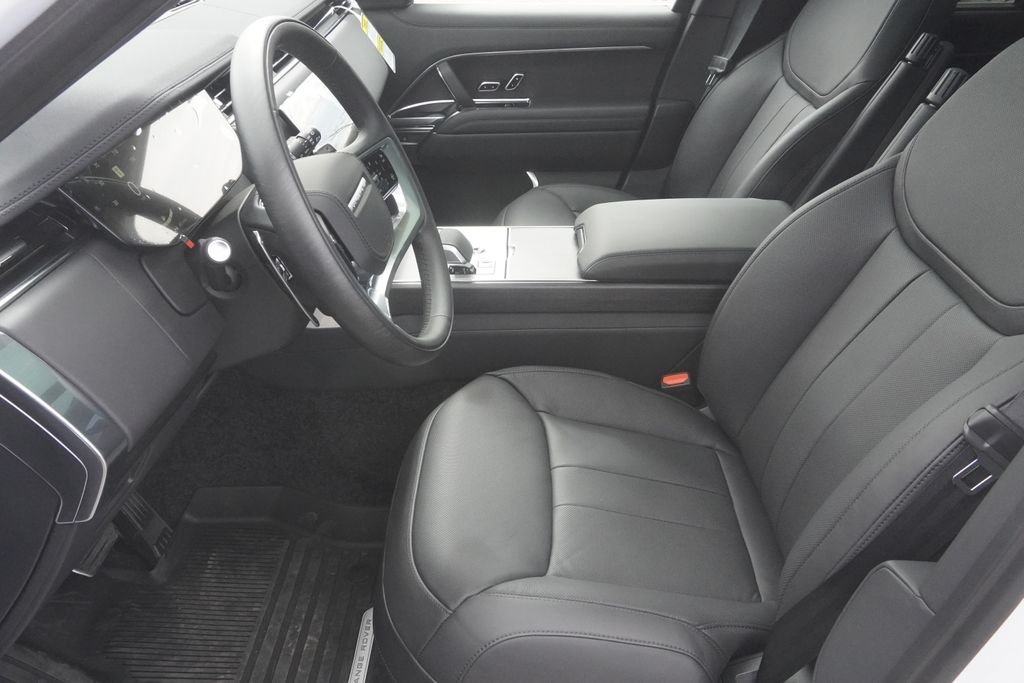 New 2026 Fuji White Land Rover SE image 19