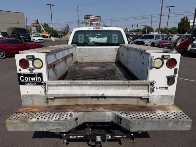 Used 2011 Oxford White Ford XL image 15