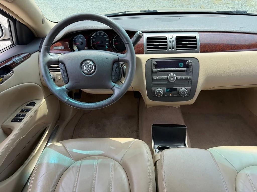 Used 2011 Beige Buick CXL image 19