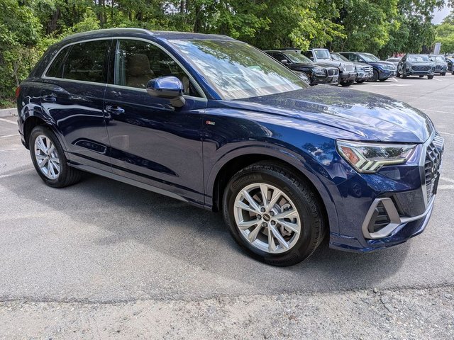 2025 Audi Q3 Premium