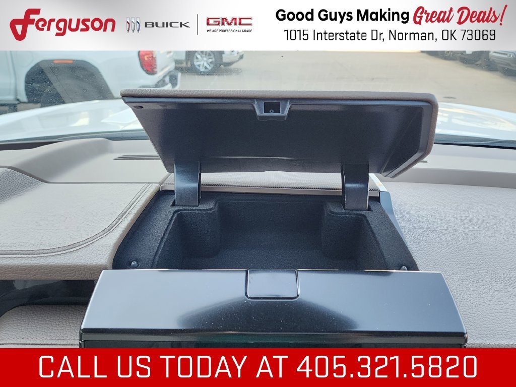 2027 GMC Yukon Denali - Photo 33