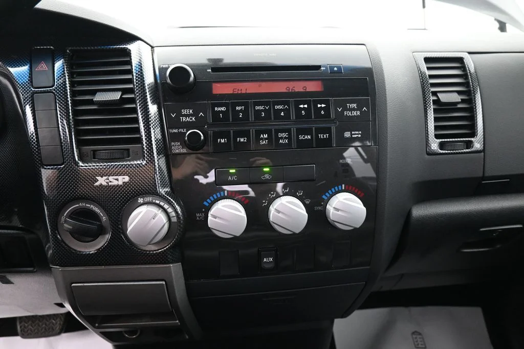 Used 2010 Black Toyota Grade image 19
