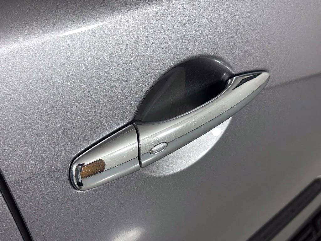 Used 2020 Gray Nissan SL image 15