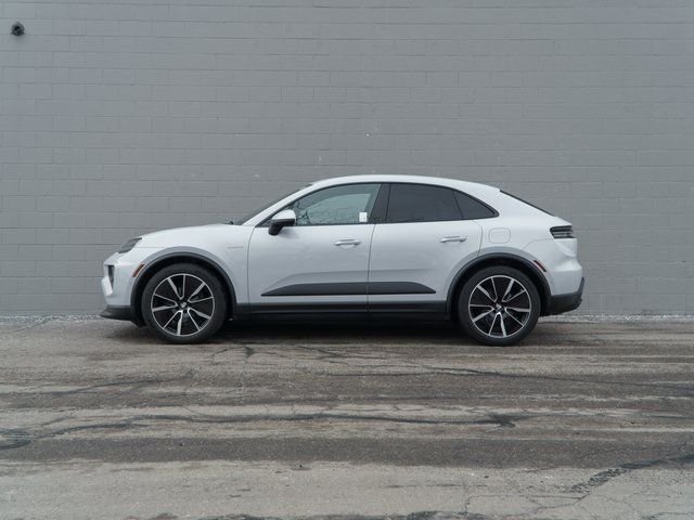 Used 2025 Porsche Macan Base with VIN WP1AD2XA6SL076550 for sale in Ann Arbor, MI