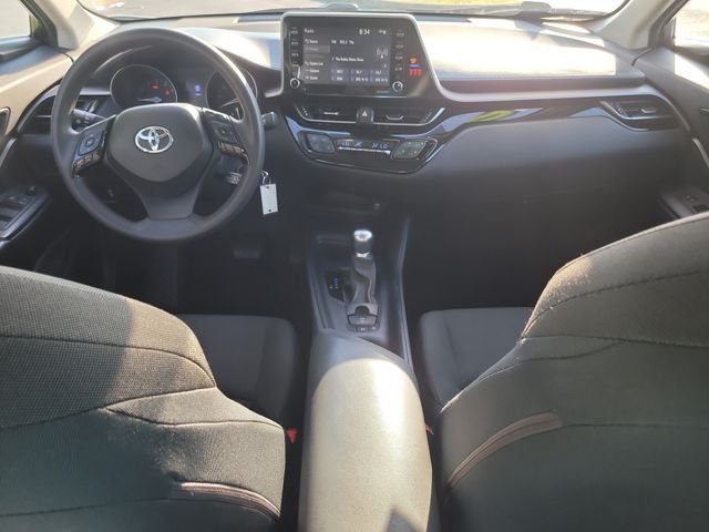 Used 2020 White Toyota LE image 13